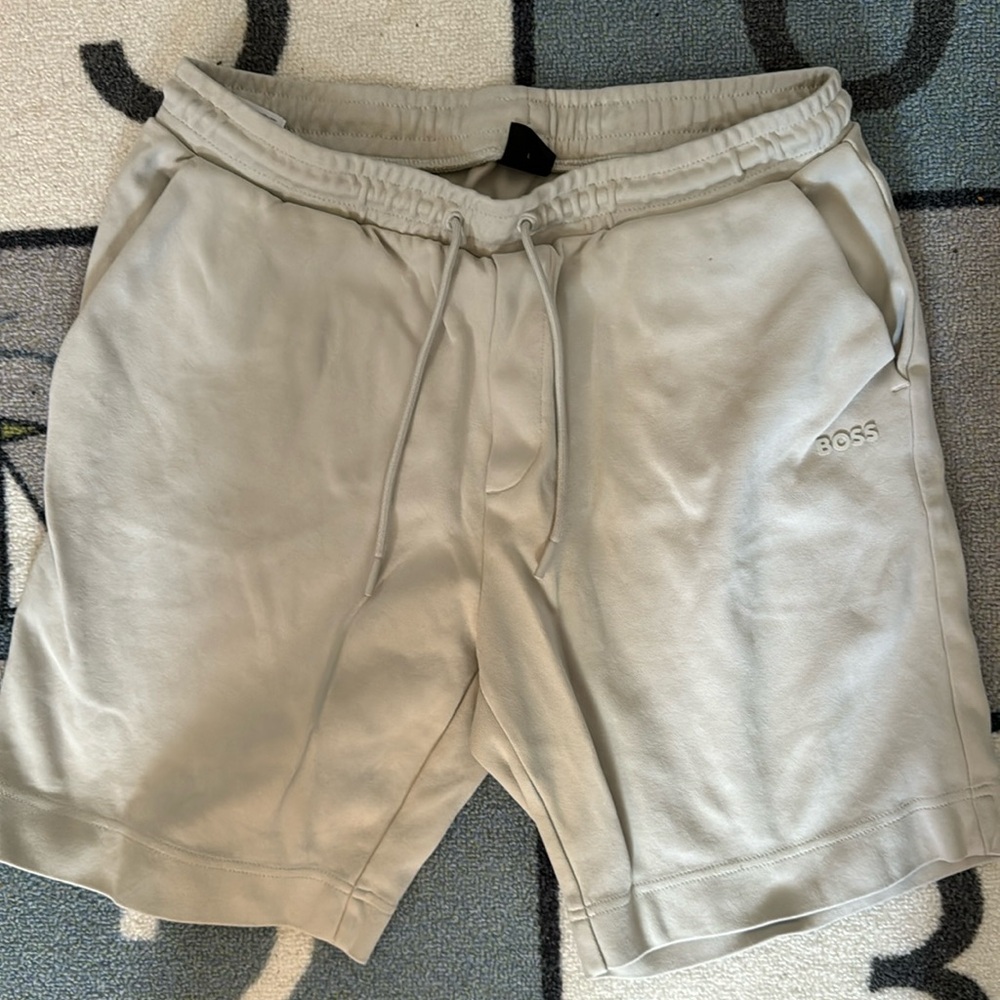 Hugo Boss shorts men’s